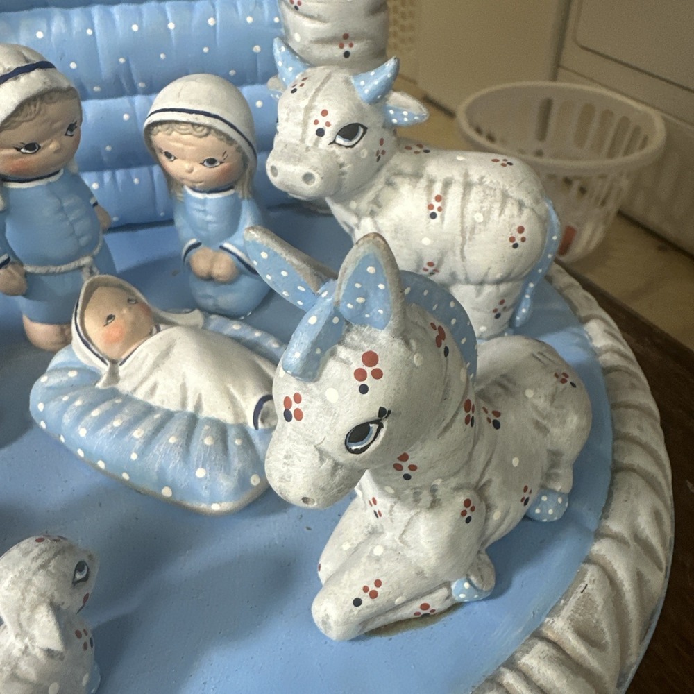 Christmas Nativity Scene Set Figures Manger Figurines Baby Jesus Quilt Look Blue - Picture 7 of 9